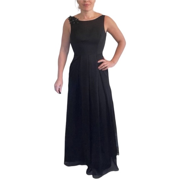 Jovani Evening Dress Black - Picture 1 of 5